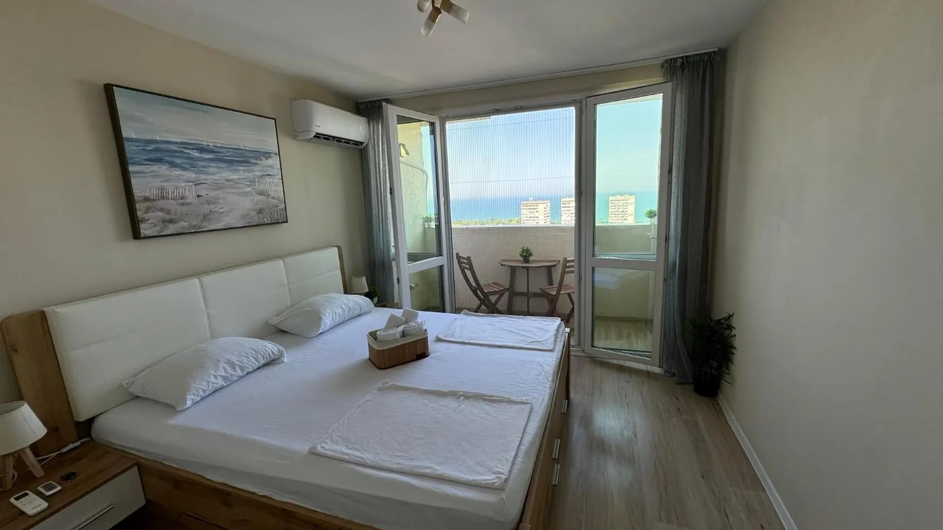 Апартамент Панорама Лазур Burgas